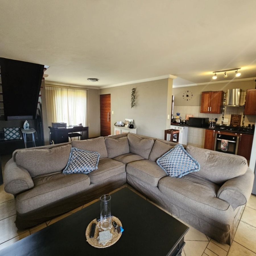 To Let 3 Bedroom Property for Rent in Waterval East North West